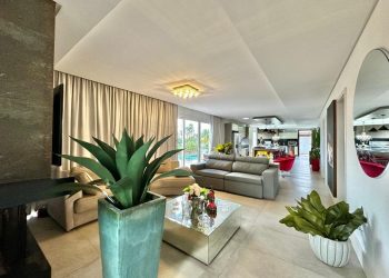 Casa à venda com 900m², 3 quartos, 1 suíte, 2 vagas no bairro Atlântida em Xangri-Lá