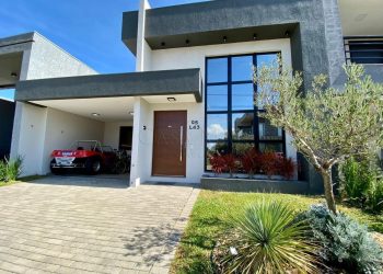 Casa em Condomínio à venda com 150m², 3 quartos, 3 suítes, 2 vagas no bairro Condomínio Blue em Xangri-Lá