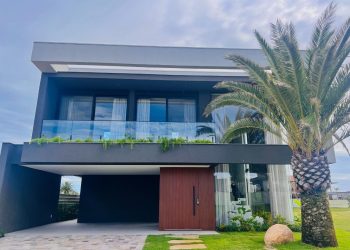 Casa em Condomínio à venda com 358m², 6 quartos, 6 suítes, 2 vagas no bairro Condomínio Amare em Xangri-Lá