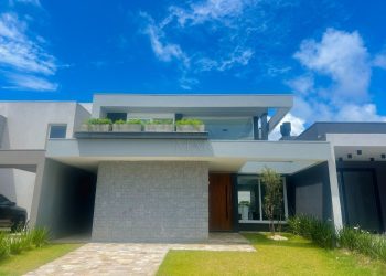 Casa em Condomínio à venda com 212m², 4 quartos, 4 suítes, 2 vagas no bairro Condomínio Sunset em Xangri-Lá