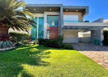 Casa em Condomínio à venda com 430m², 6 quartos, 6 suítes, 4 vagas no bairro Condomínio Enseada Lagos em Xangri-Lá