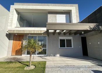 Casa em Condomínio à venda com 171m², 4 quartos, 4 suítes, 2 vagas no bairro Condomínio Sunset em Xangri-Lá