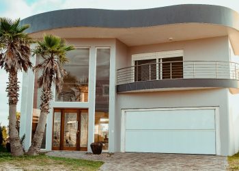 Casa em Condomínio à venda, 6 quartos, 6 suítes, 2 vagas no bairro Condomínio Riviera em Xangri-Lá