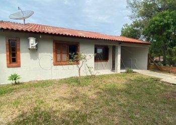 Casa à venda com 108m², 3 quartos, 1 suíte, 2 vagas no bairro Noiva do Mar em Xangri-Lá