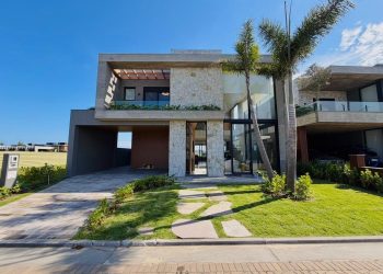 Casa em Condomínio à venda com 360m², 5 quartos, 5 suítes no bairro Condomínio Amare em Xangri-Lá