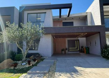 Casa em Condomínio à venda com 210m², 4 quartos, 4 suítes, 2 vagas no bairro Condomínio Sunset em Xangri-Lá