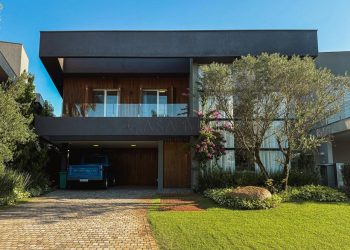 Casa em Condomínio à venda com 331m², 6 quartos, 6 suítes, 4 vagas no bairro Condomínio Enseada Lagos em Xangri-Lá