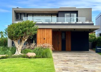 Casa em Condomínio à venda com 388m², 4 quartos, 4 suítes, 2 vagas no bairro Condomínio Sense em Xangri-Lá