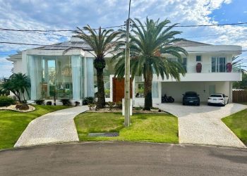 Casa em Condomínio à venda com 961m², 6 quartos, 6 suítes, 4 vagas no bairro Condomínio Enseada Lagos em Xangri-Lá