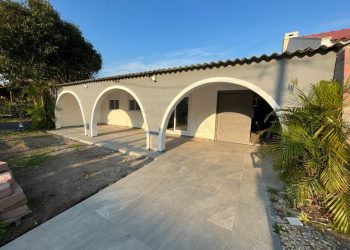 Casa à venda com 159m², 5 quartos, 2 vagas no bairro Rainha do Mar em Xangri-Lá