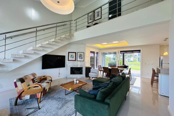 Casa em Condomínio à venda com 190m², 3 quartos, 3 suítes, 1 vaga no bairro Condomínio Enseada Lagos em Xangri-Lá - Foto 2