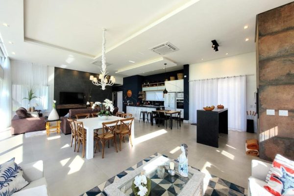 Casa à venda com 270m², 4 quartos, 4 suítes, 2 vagas no bairro Atlântida em Xangri-Lá - Foto 5