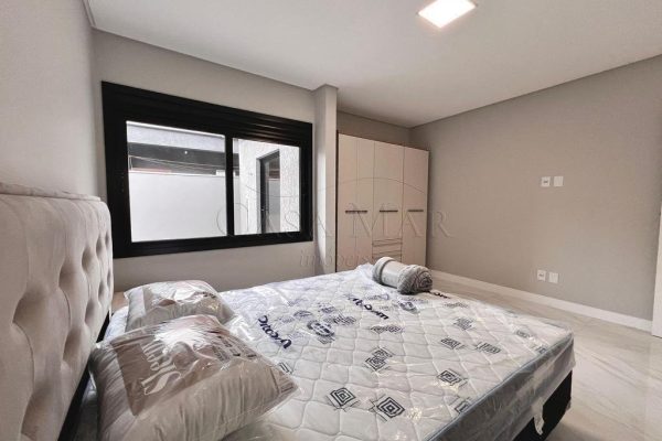 Casa à venda com 235m², 4 quartos, 2 suítes, 2 vagas no bairro Atlântida em Xangri-Lá - Foto 3