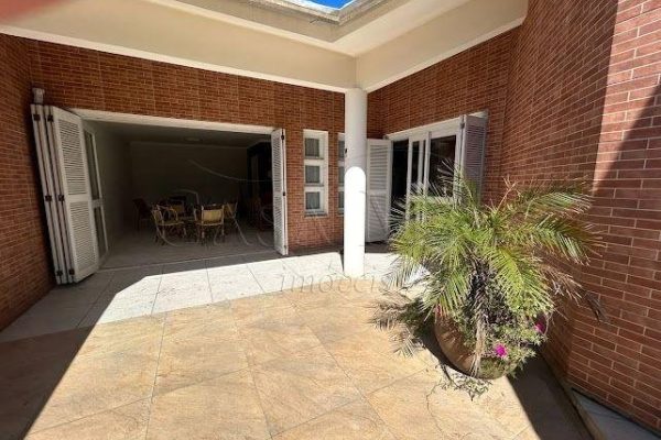 Casa à venda com 138m², 3 quartos, 1 suíte, 3 vagas no bairro Centro em Xangri-Lá - Foto 4