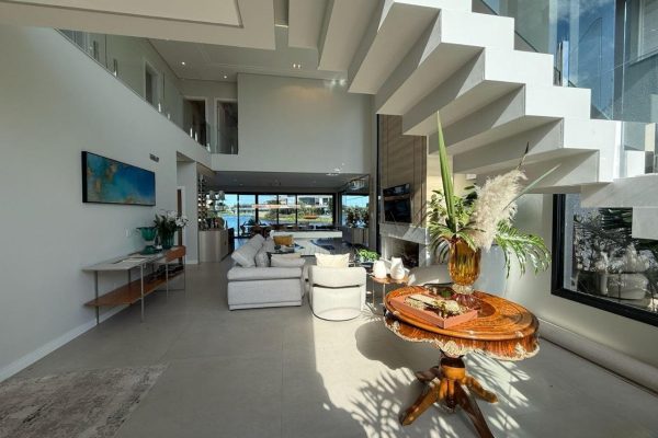 Casa em Condomínio à venda com 450m², 5 quartos, 5 suítes, 4 vagas no bairro Condomínio Sense em Xangri-Lá - Foto 4