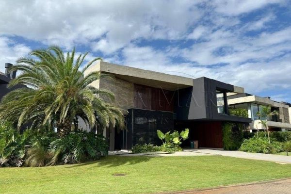 Casa em Condomínio à venda com 560m², 5 quartos, 5 suítes, 2 vagas no bairro Condomínio Sense em Xangri-Lá - Foto 2