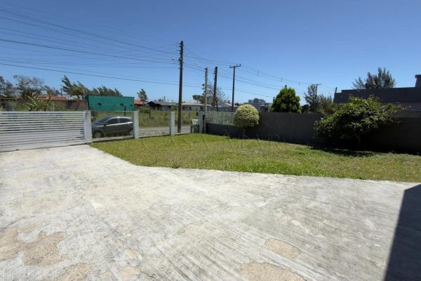 Casa à venda com 138m², 3 quartos, 1 suíte, 2 vagas no bairro Arpoador em Xangri-Lá - Foto 2