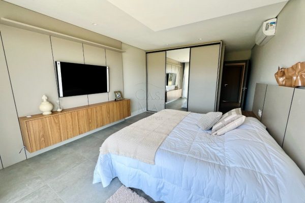 Casa em Condomínio à venda com 401m², 5 quartos, 5 suítes, 4 vagas no bairro Condomínio Sense em Xangri-Lá - Foto 2