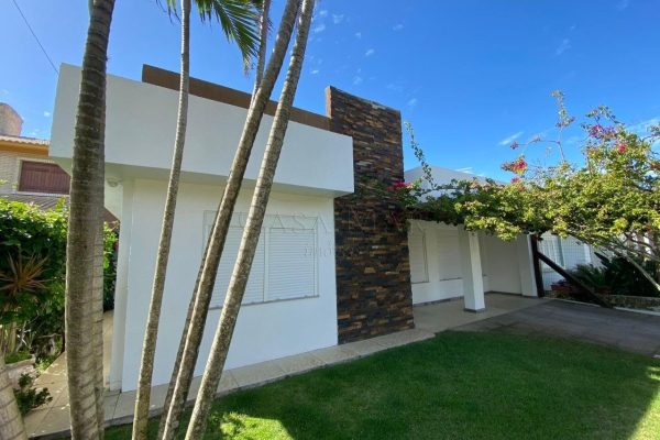 Casa para comprar ou alugar com 143m², 4 quartos, 4 suítes, 2 vagas no bairro Noiva do Mar em Xangri-Lá - Foto 4