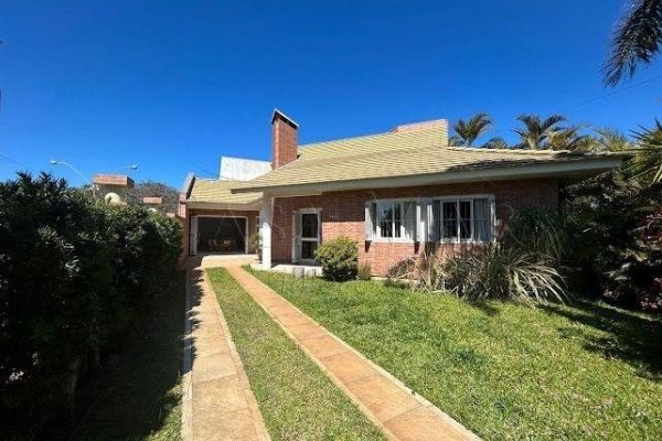 Casa à venda com 138m², 3 quartos, 1 suíte, 3 vagas no bairro Centro em Xangri-Lá - Foto 5