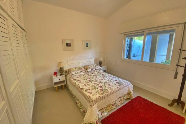 Casa à venda com 195m², 3 quartos, 1 suíte, 2 vagas no bairro Centro em Xangri-Lá - Foto 3