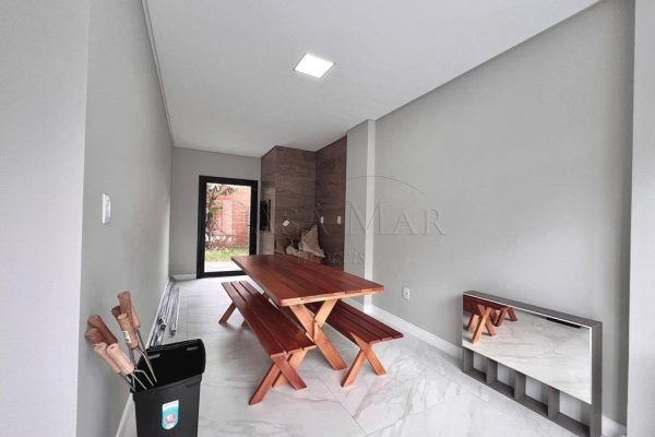 Casa à venda com 235m², 4 quartos, 2 suítes, 2 vagas no bairro Atlântida em Xangri-Lá - Foto 5
