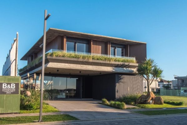 Casa em Condomínio à venda com 444m², 6 quartos, 6 suítes, 4 vagas no bairro Condomínio Los Cobos em Xangri-Lá - Foto 4