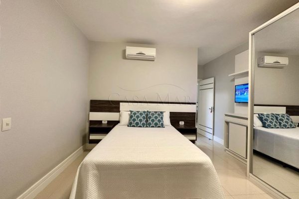 Casa em Condomínio à venda com 208m², 4 quartos, 4 suítes, 2 vagas no bairro Condomínio Enseada Lagos em Xangri-Lá - Foto 4