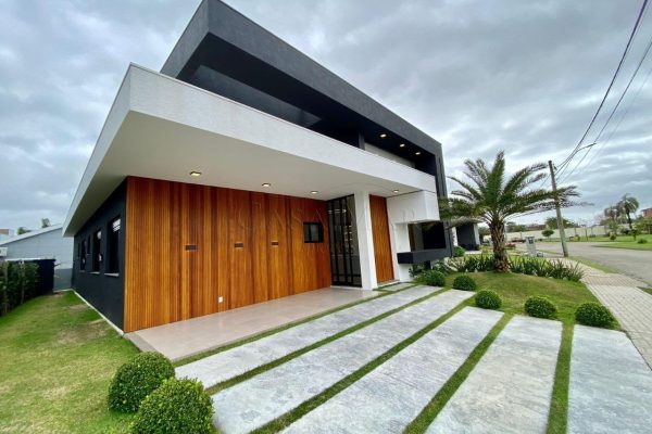 Casa em Condomínio à venda com 195m², 4 quartos, 4 suítes, 2 vagas no bairro Condomínio Sea Coast em Xangri-Lá - Foto 2