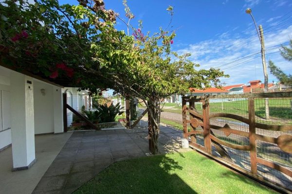 Casa para comprar ou alugar com 143m², 4 quartos, 4 suítes, 2 vagas no bairro Noiva do Mar em Xangri-Lá - Foto 5