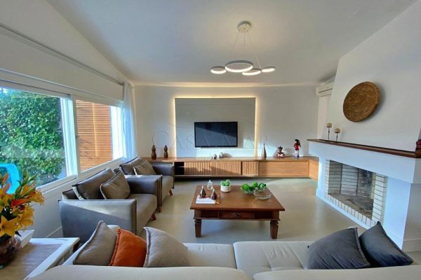 Casa à venda com 195m², 3 quartos, 1 suíte, 2 vagas no bairro Centro em Xangri-Lá - Foto 2