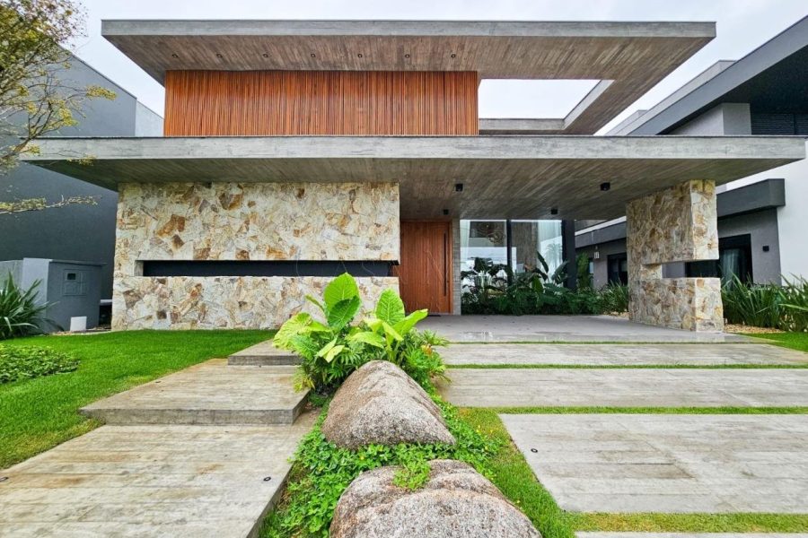 Casa em Condomínio à venda com 427m², 6 quartos, 6 suítes, 2 vagas no bairro Condomínio Sense em Xangri-Lá - Foto 1