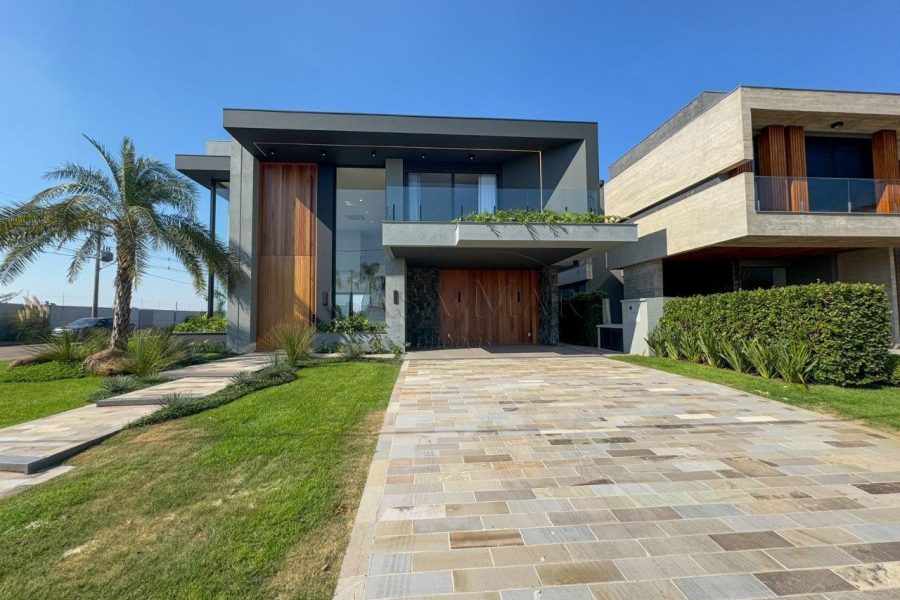 Casa em Condomínio à venda com 490m², 5 quartos, 5 suítes, 2 vagas no bairro Condomínio Sense em Xangri-Lá - Foto 1